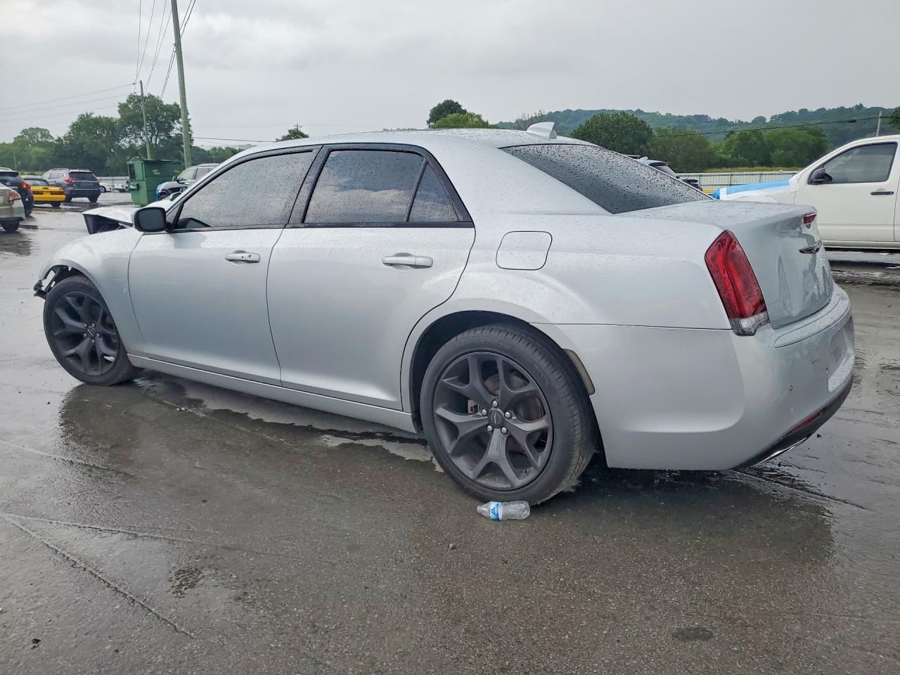 2023 Chrysler 300 S - Фото 2