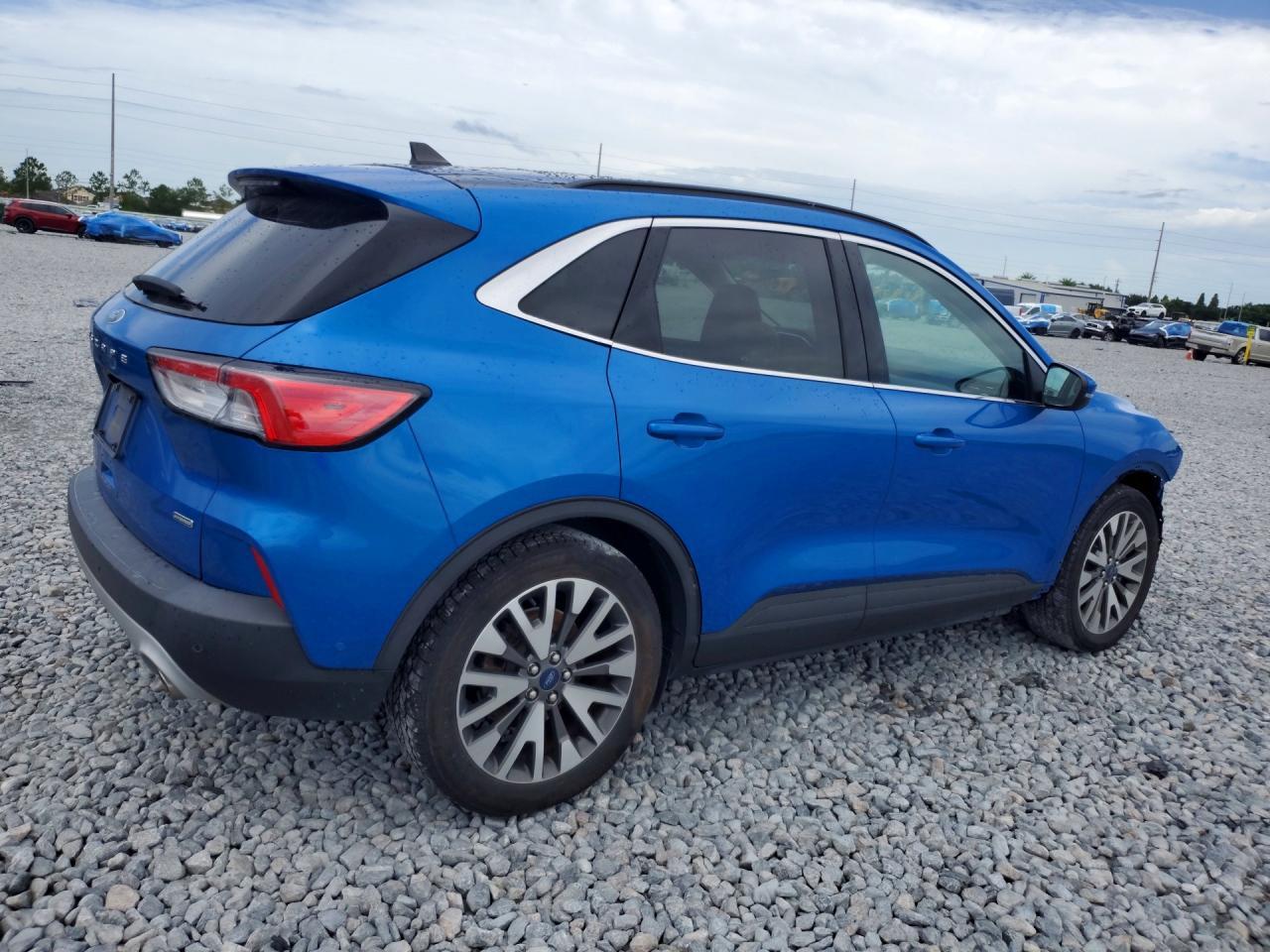 2020 Ford Escape Titanium - Фото 3