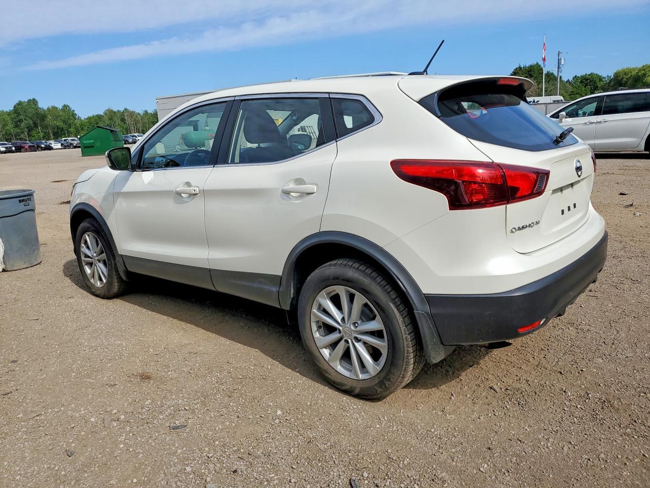 2018 Niss Qashqai Sv - Image 2