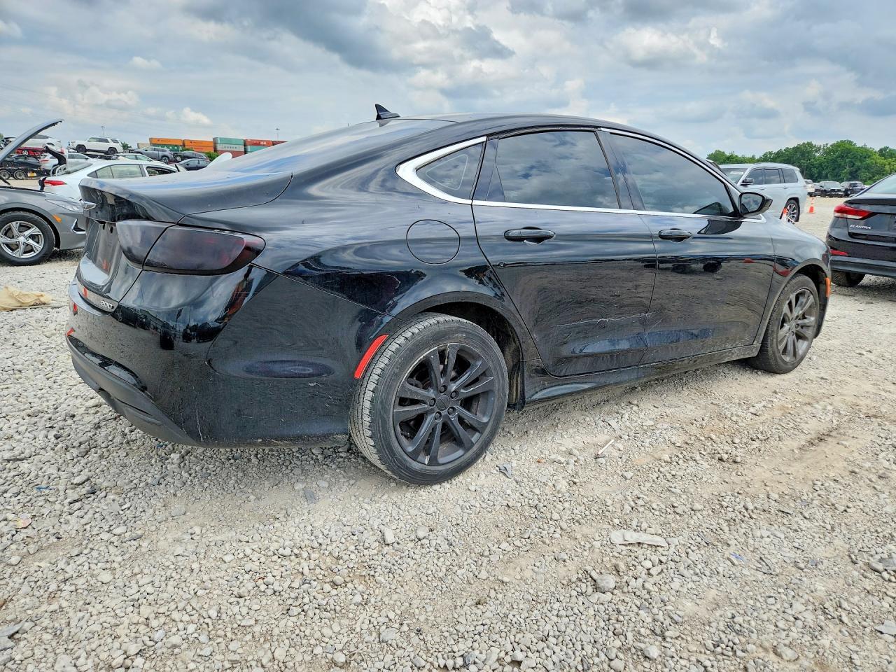 2016 Chrysler 200 Limited - Фото 3