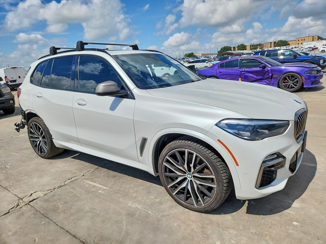 2020 BMW X5 M50I - Фото 4