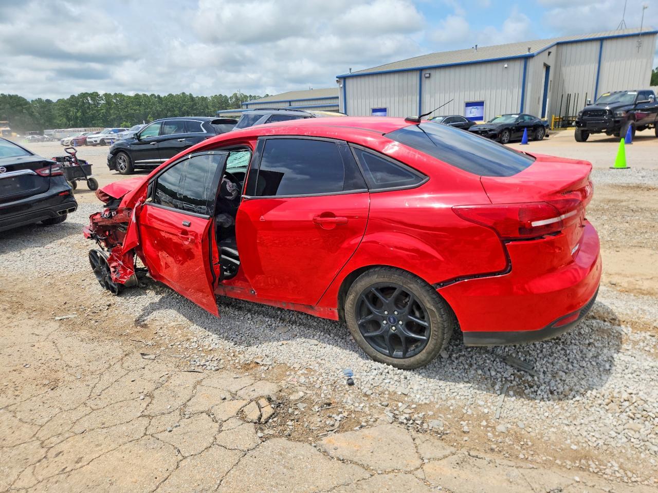 2016 Ford Focus Se - Фото 2