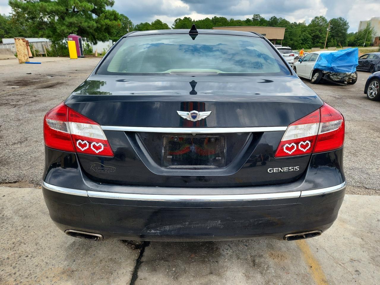 2012 Hyundai Genesis 3.8L - Фото 6