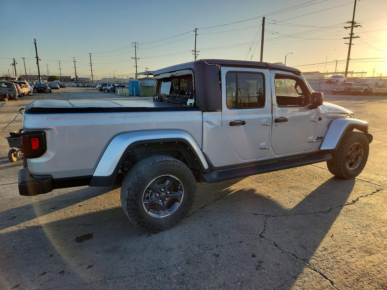 2022 Jeep Gladiator Sport - Фото 3