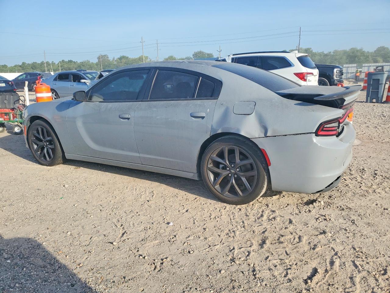 2021 Dodge Charger Sxt - Image 2