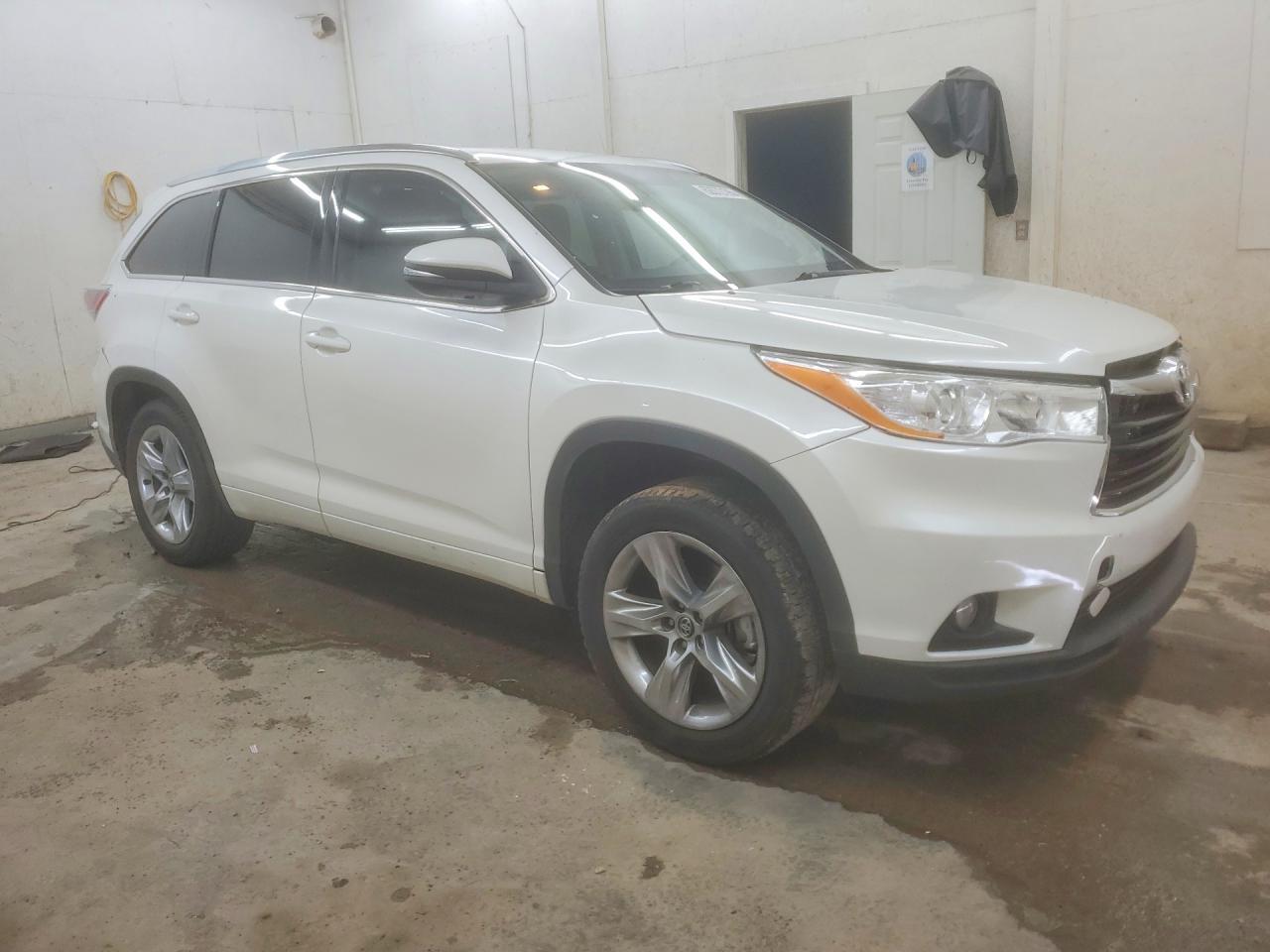 2016 Toyota Highlander Limited - Фото 4