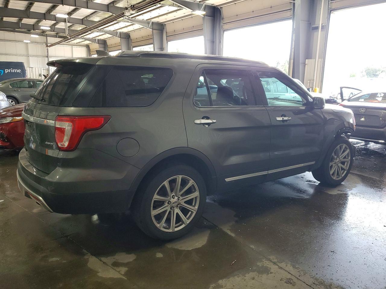 2017 Ford Explorer Limited - Фото 3