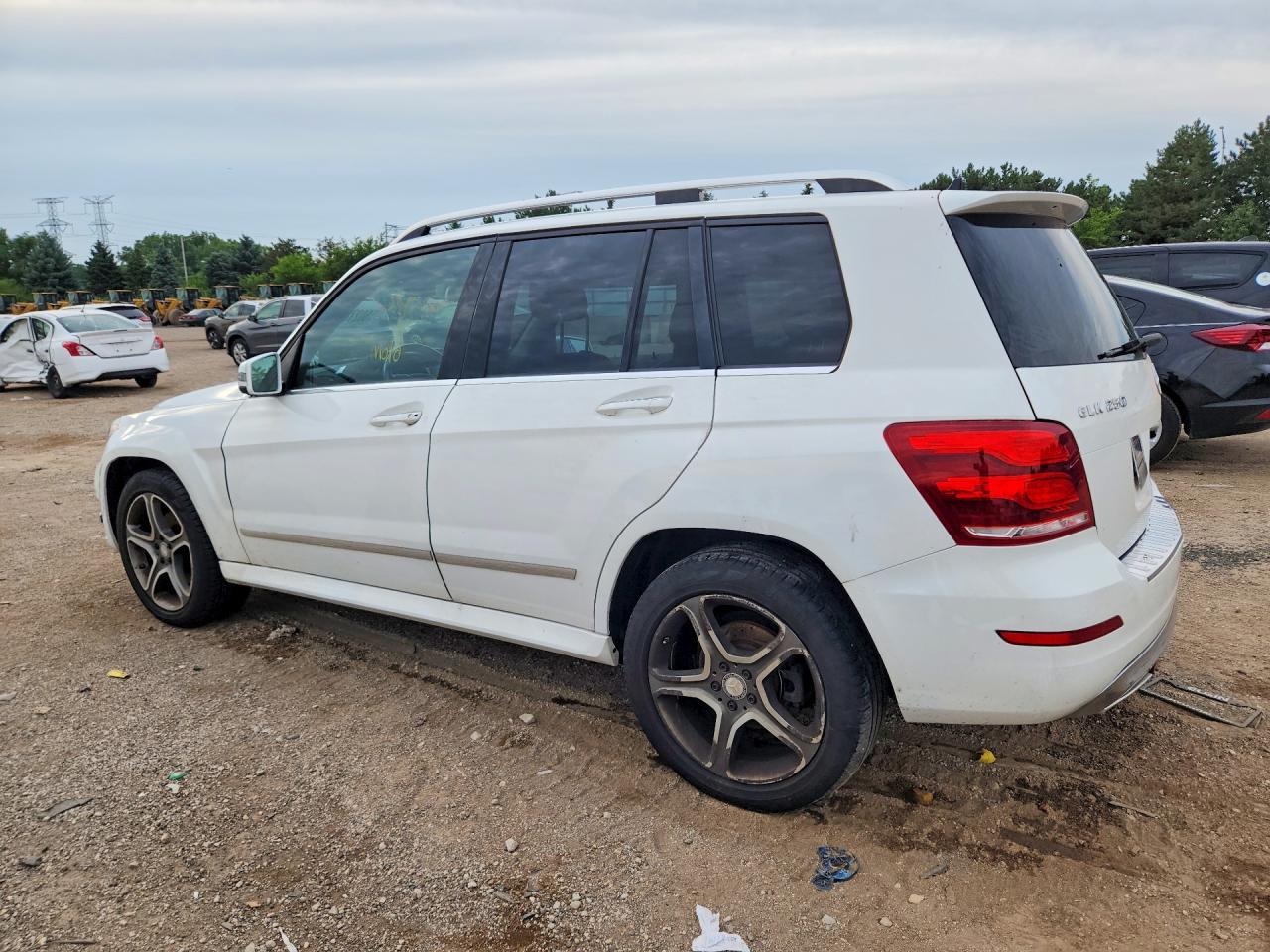 2015 Mercedes-Benz Glk 250 Bluetec - Image 2