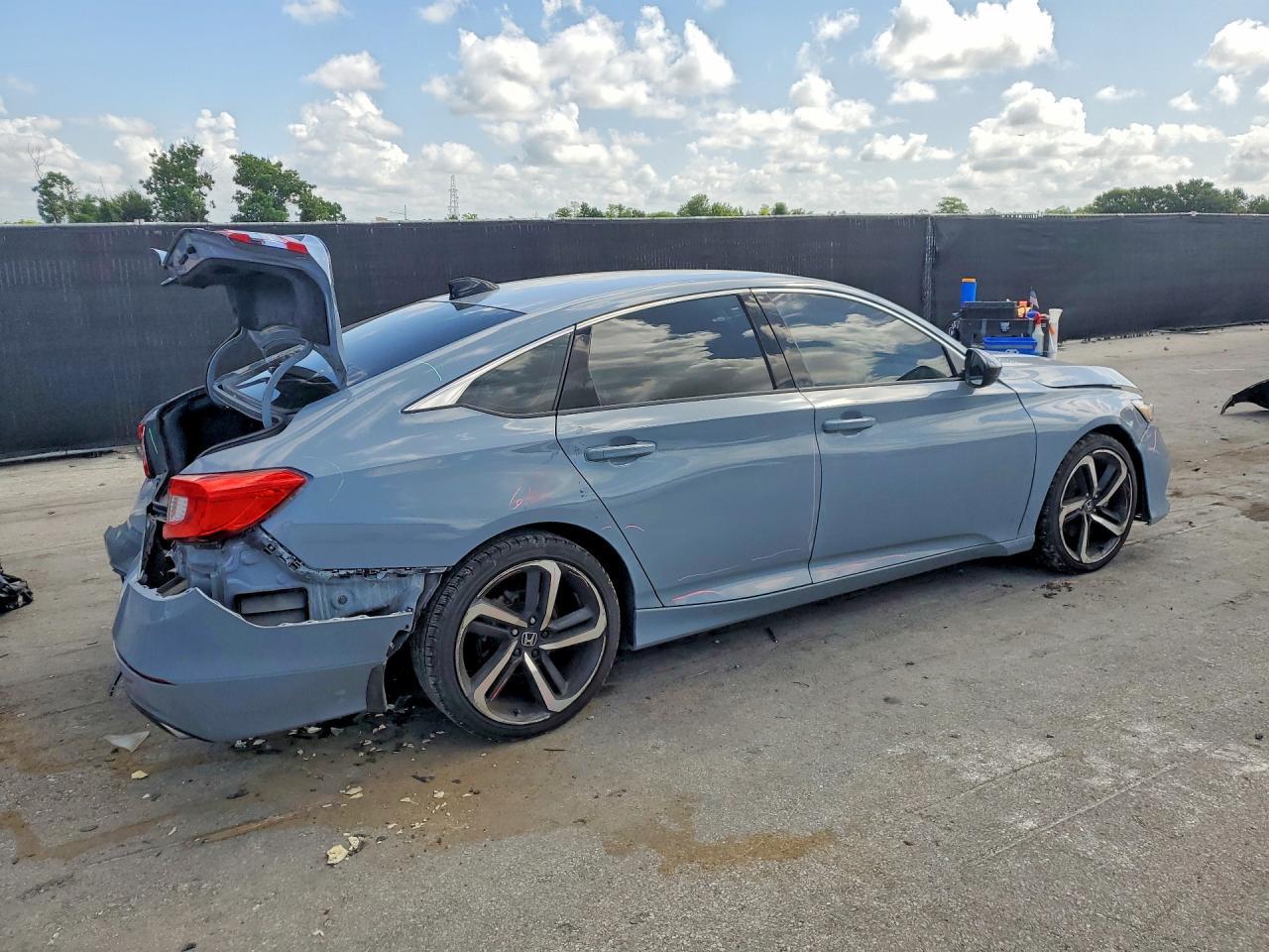 2022 Honda Accord Sport - Image 3