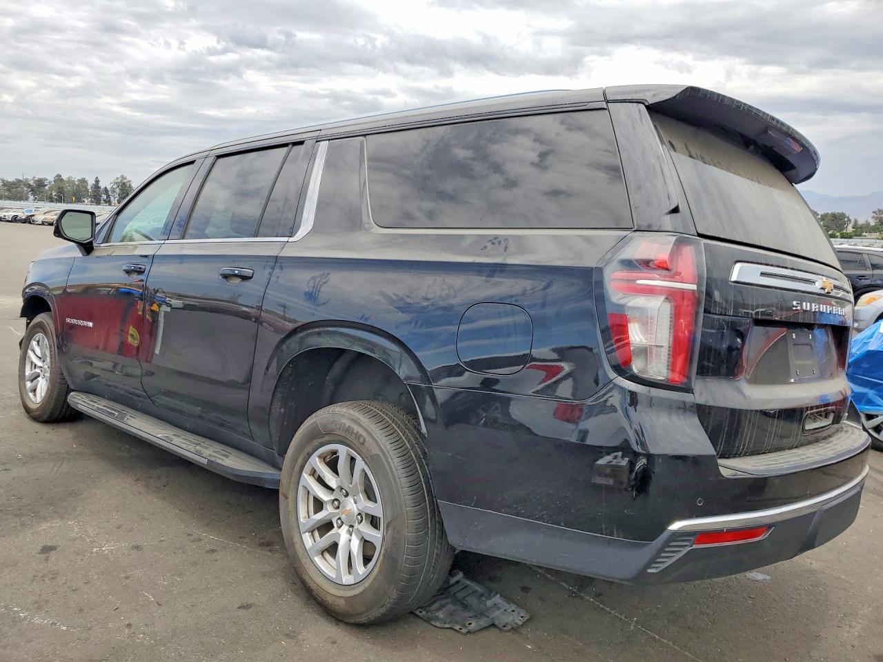 2024 Chevrolet Suburban C1500 Lt - Фото 2