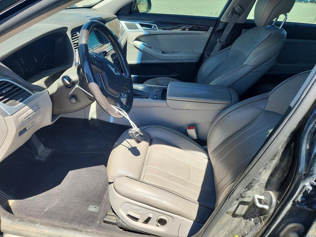 2015 Hyundai Genesis 3.8L - Image 7