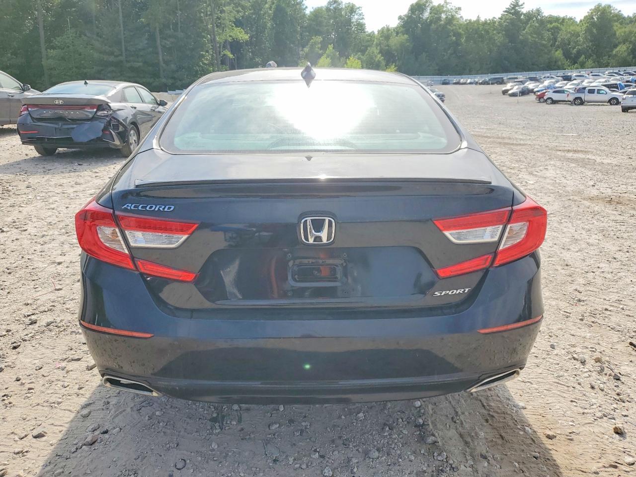2021 Honda Accord Sport - Image 6