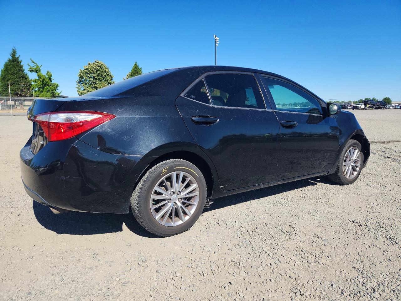 2014 Toyota Corolla Le Plus - Image 3