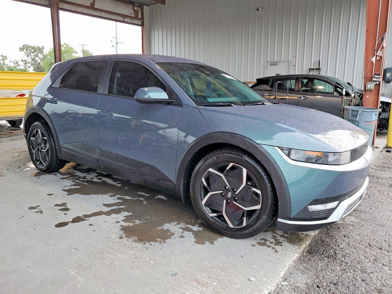 2024 Hyundai Ioniq 5 Se - Image 4