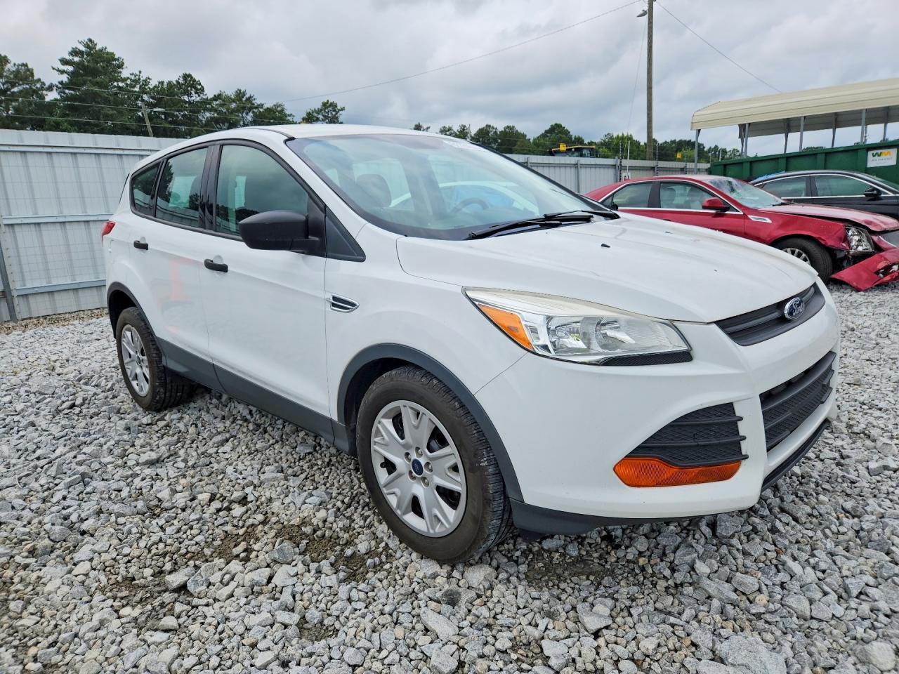 2015 Ford Escape S - Фото 4