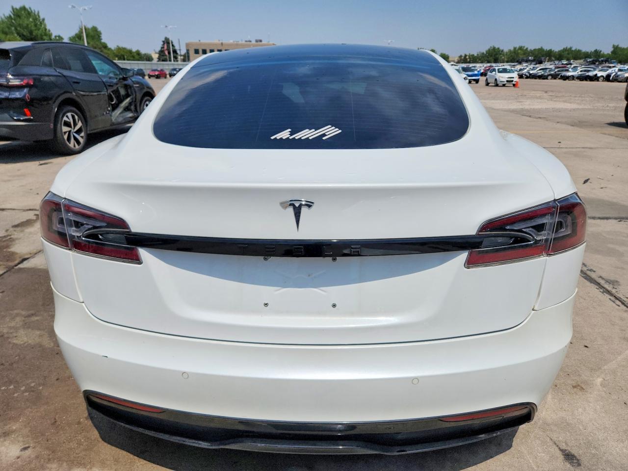 2022 Tesla Model S - Фото 6