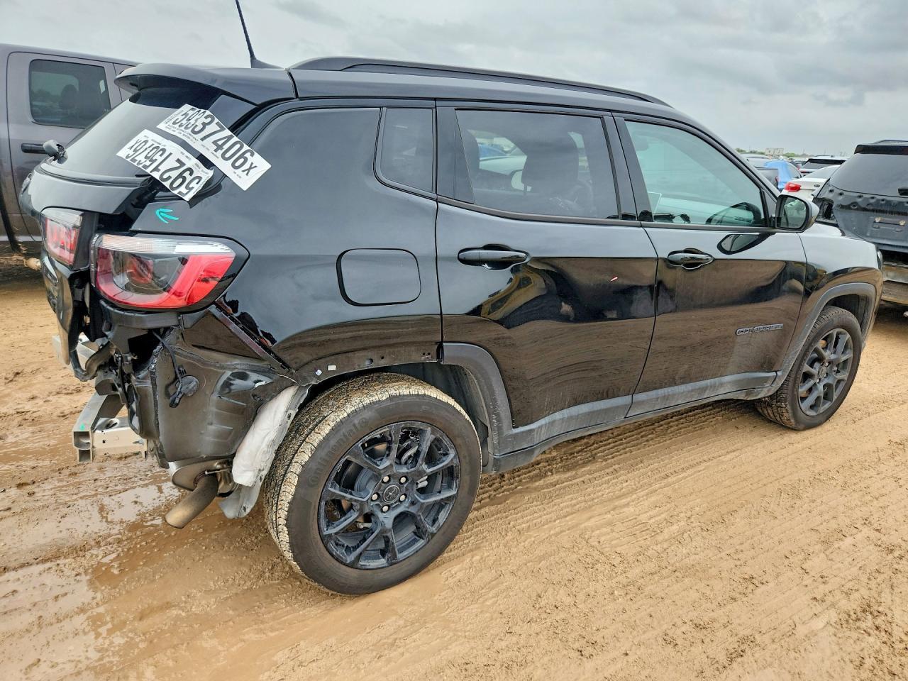 2025 Jeep Compass Latitude - Фото 3