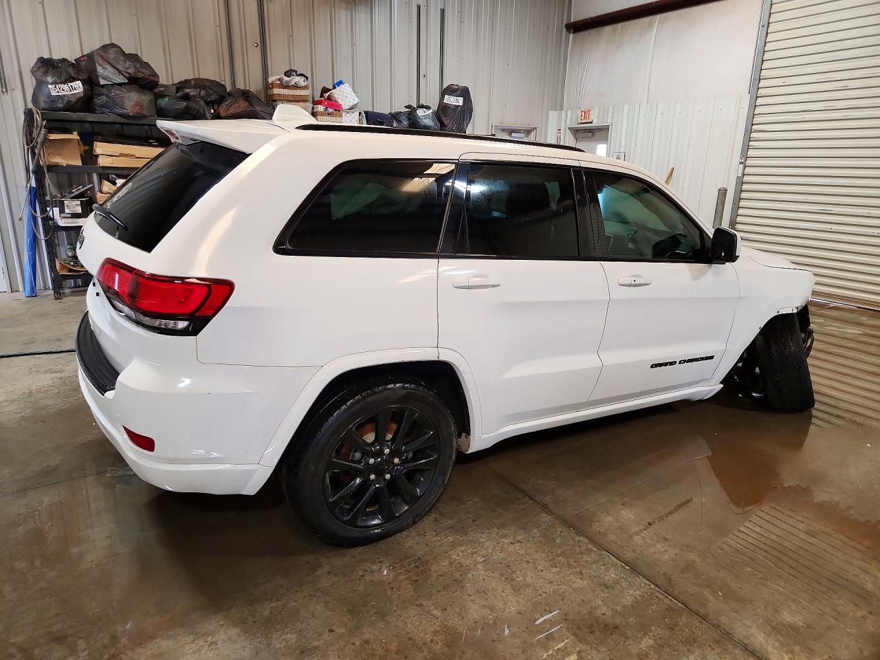 2018 Jeep Grand Cherokee Laredo - Фото 3