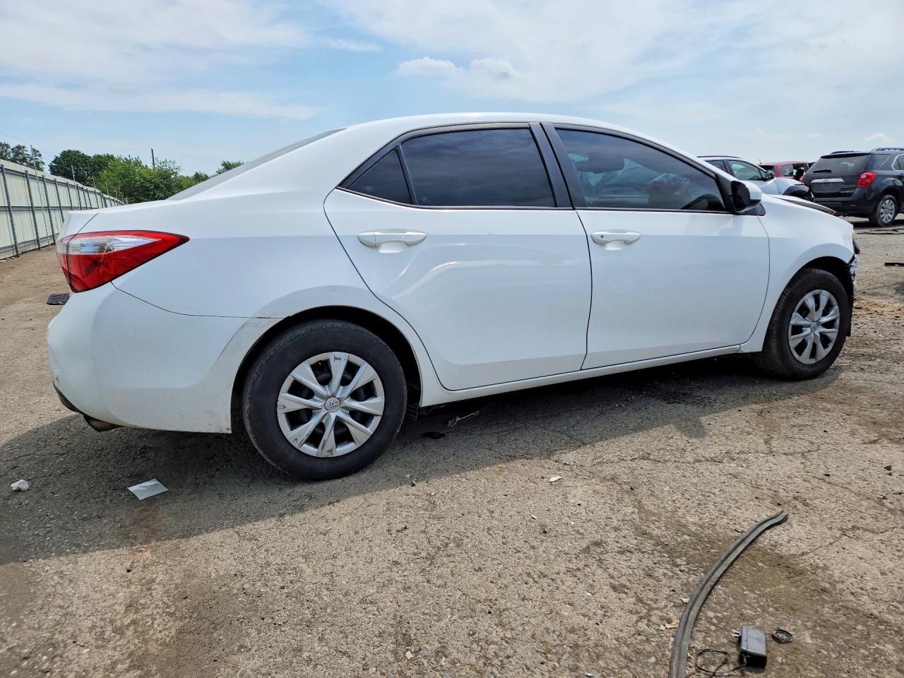 2015 Toyota Corolla L - Фото 3