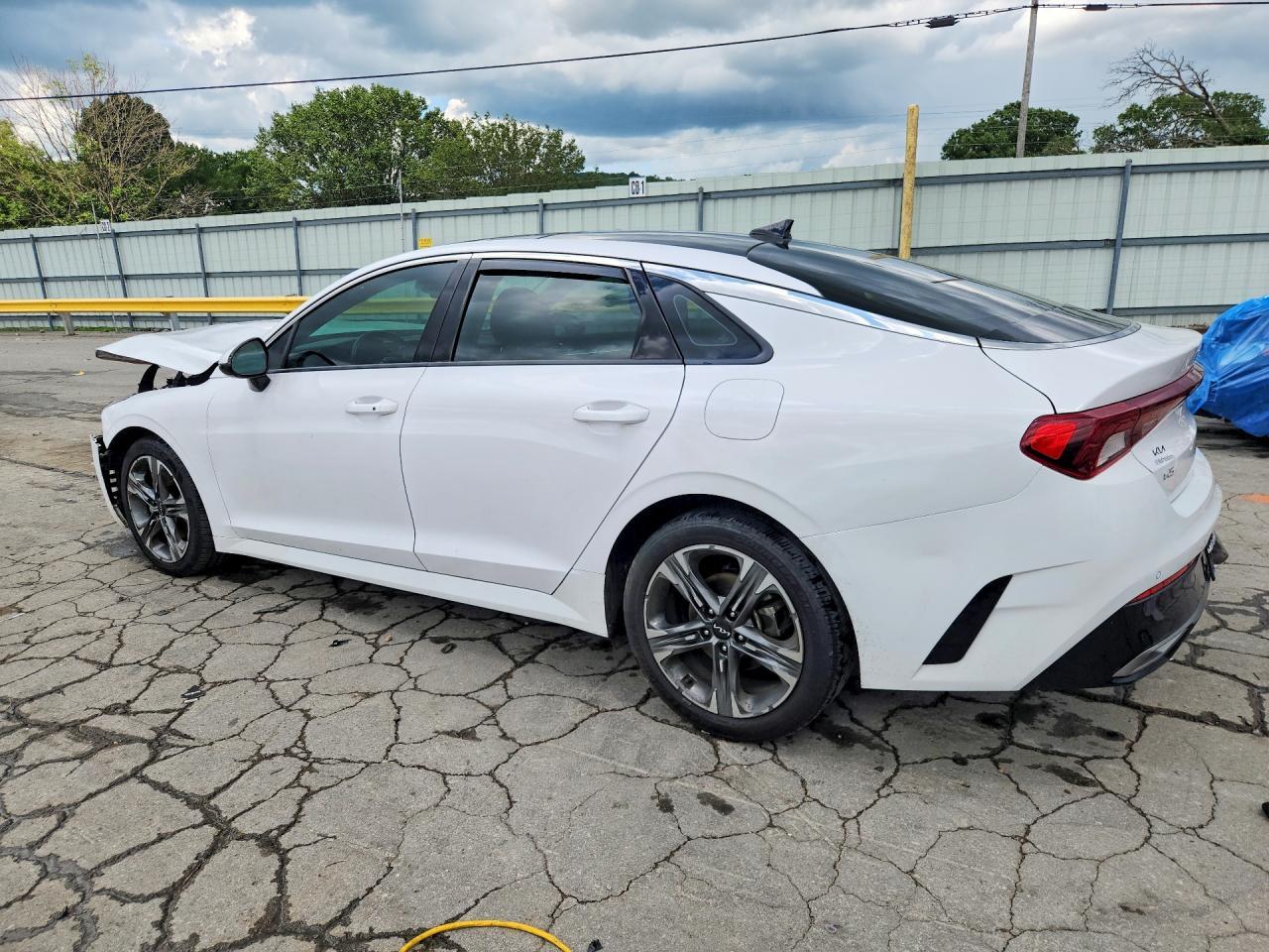 2023 Kia K5 Ex - Фото 2