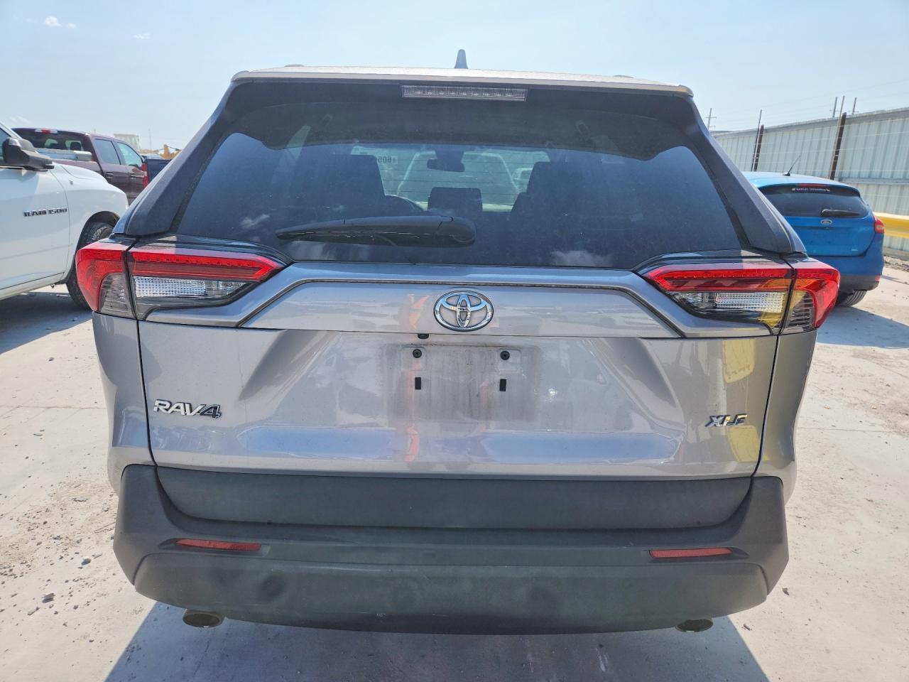 2020 Toyota Rav4 Xle - Фото 6