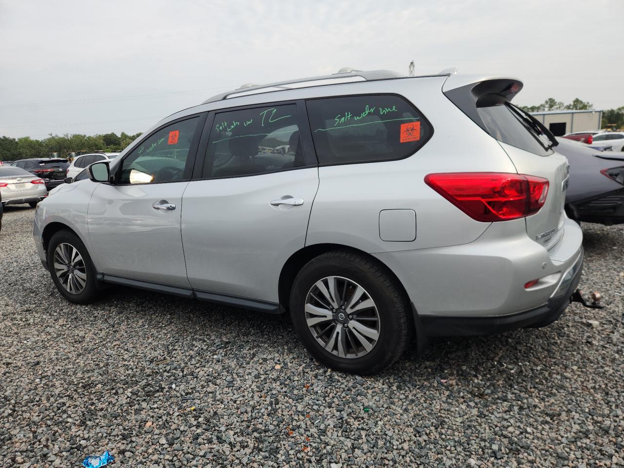 2020 Nissan Pathfinder S - Фото 2