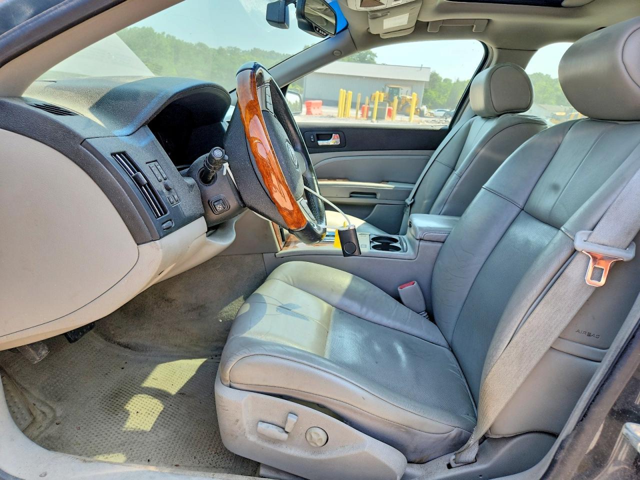 2010 Cadillac Sts - Фото 7