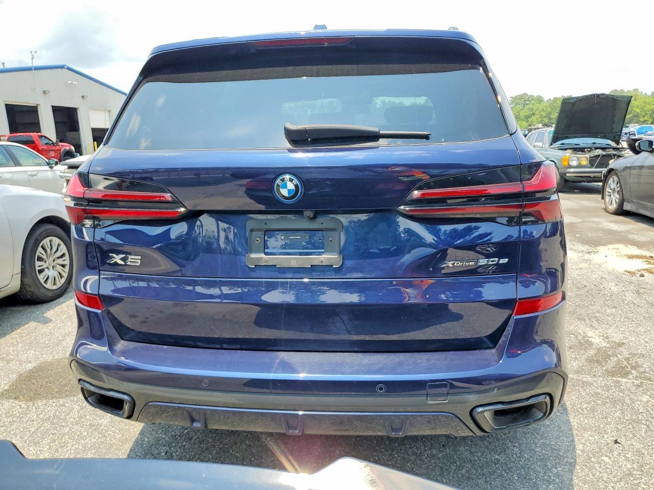 2026 BMW X5 - Image 6
