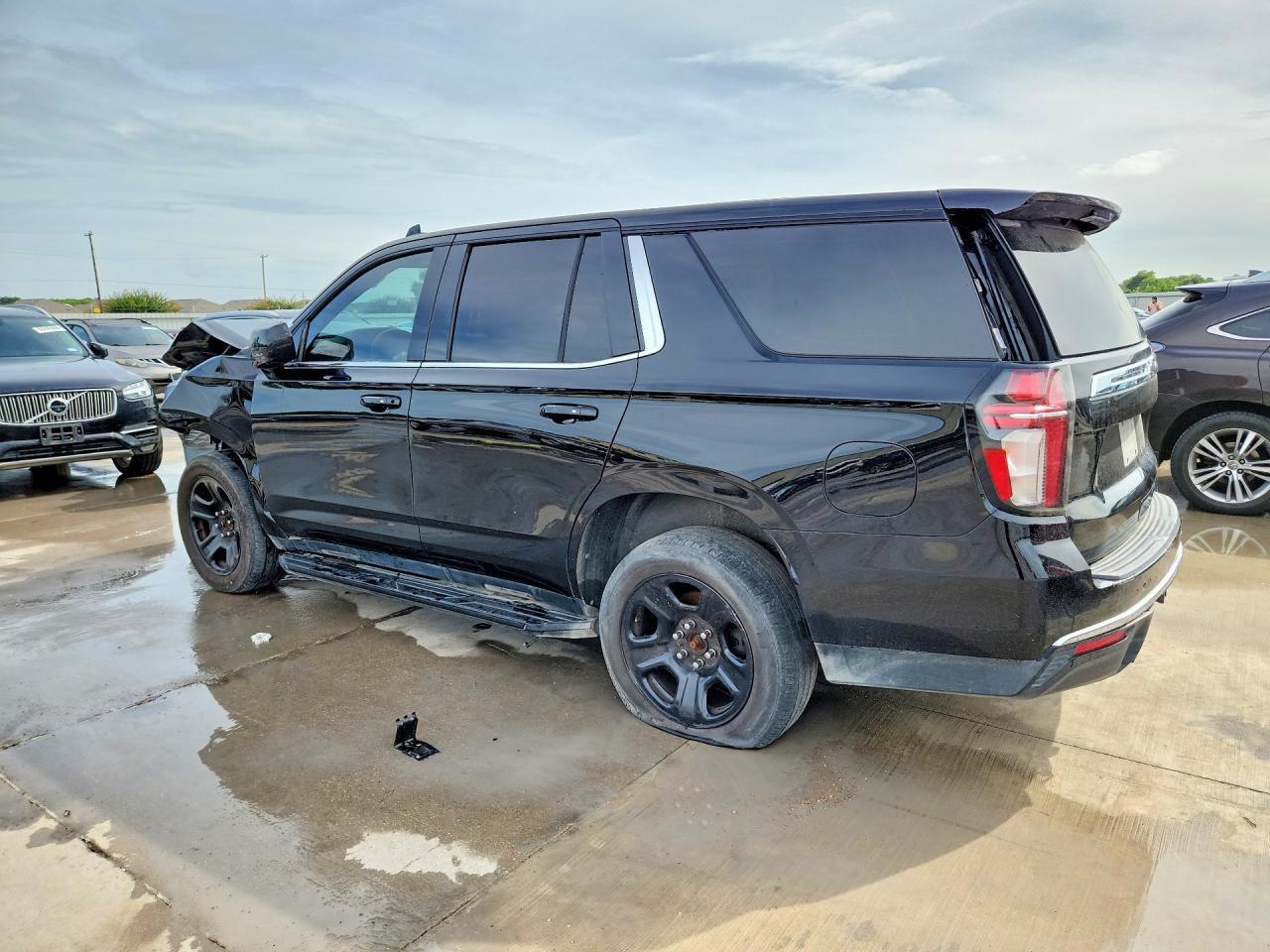 2021 Chevrolet Tahoe C1500 - Фото 2
