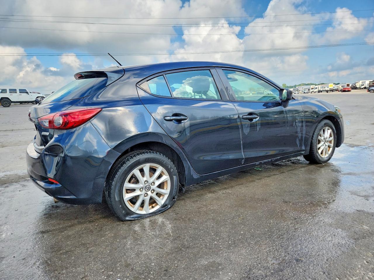 2018 Mazda 3 Sport - Фото 3