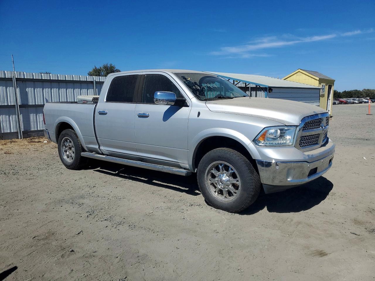 2016 Ram 1500 Laramie - Фото 4