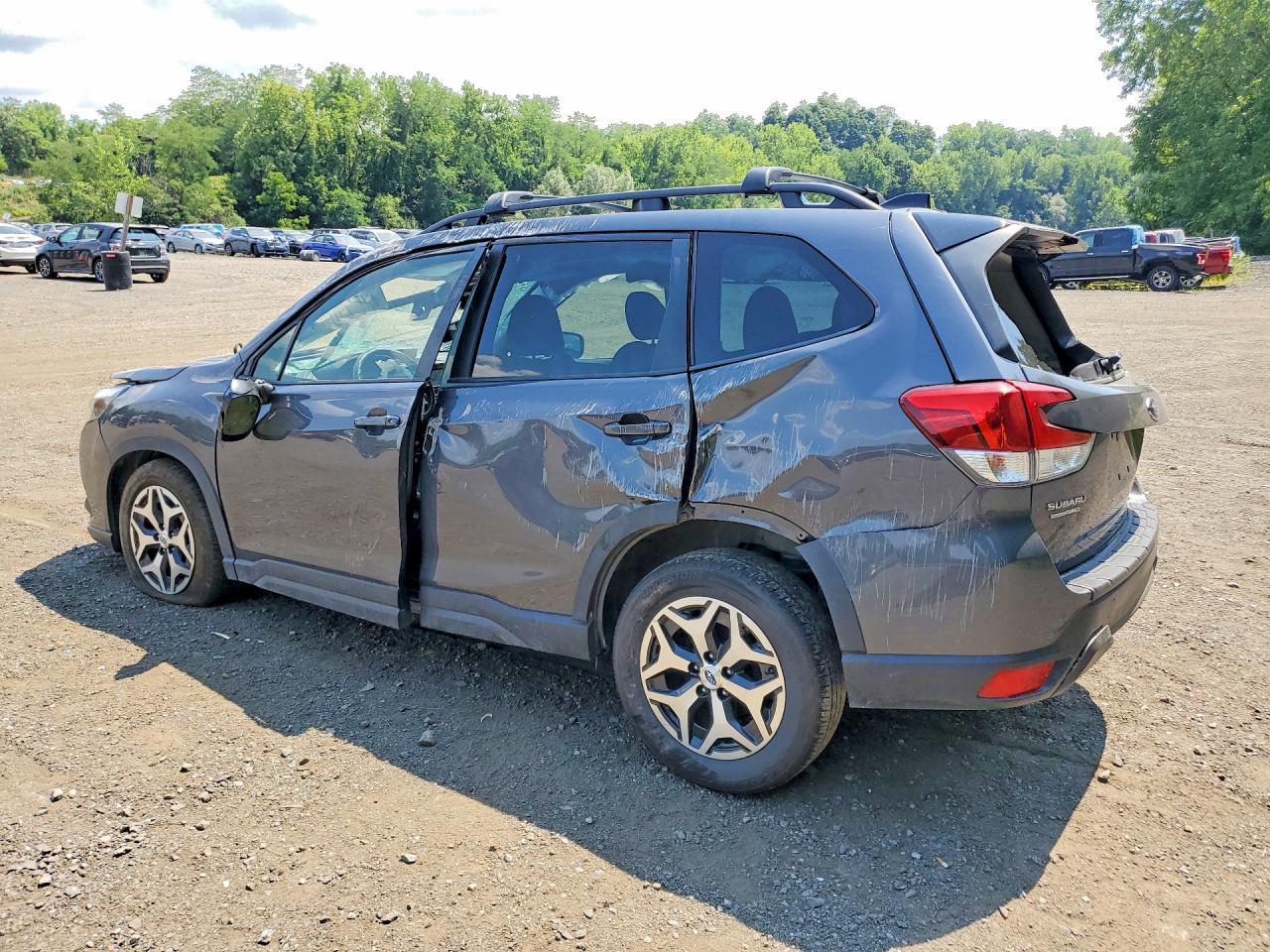 2024 Subaru Forester Premium - Image 2