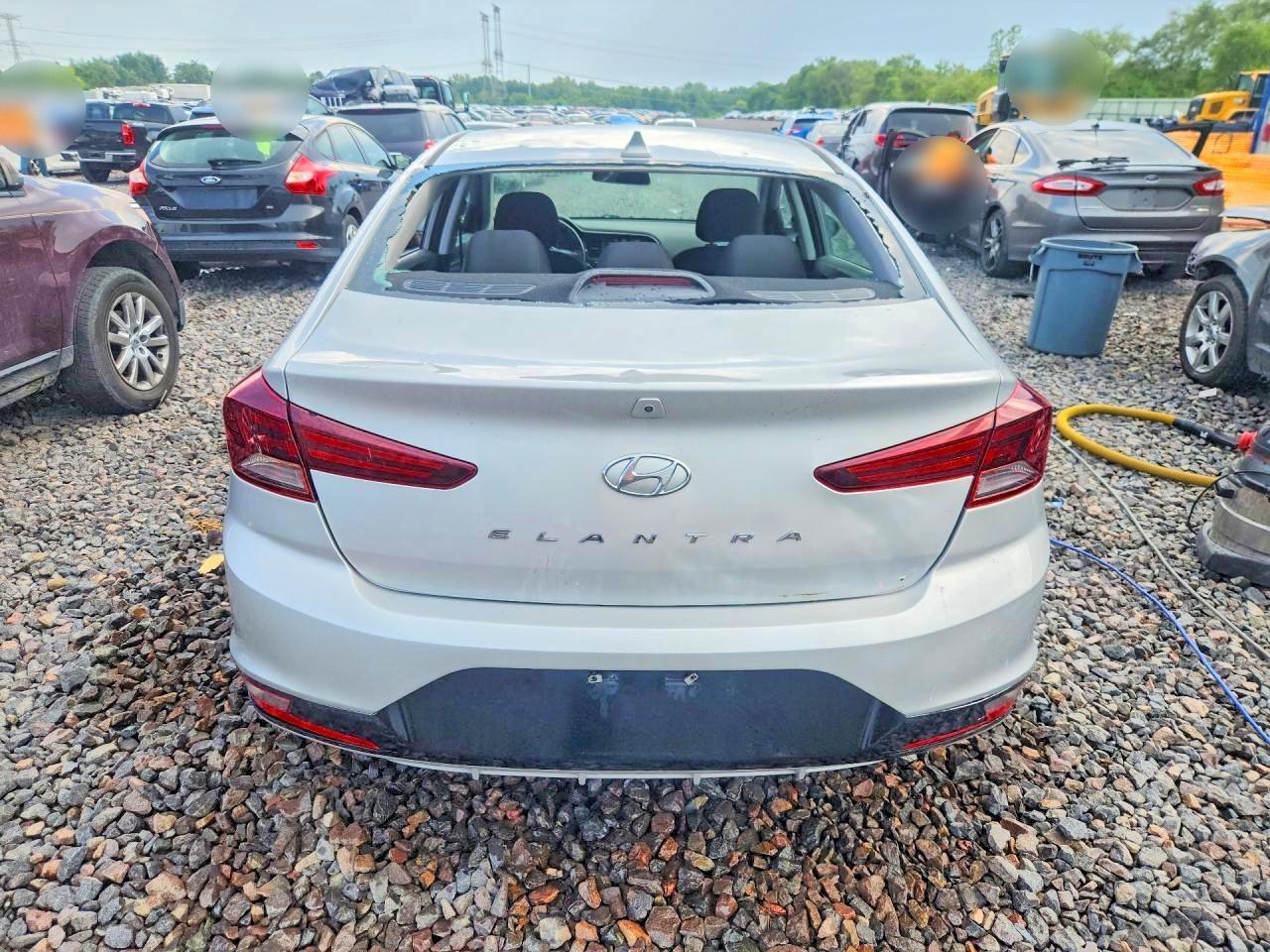 2020 Hyundai Elantra Sel - Фото 6