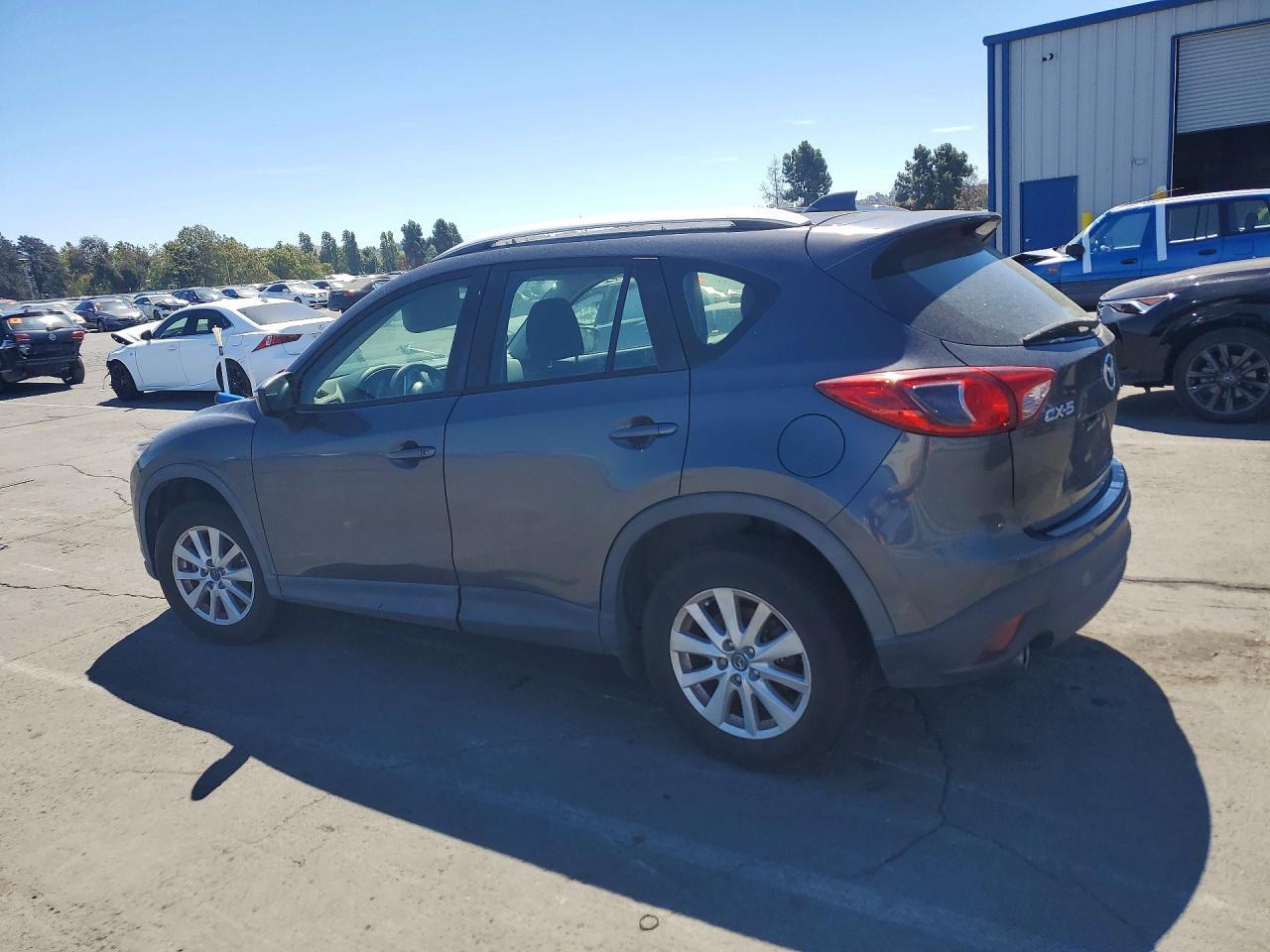 2015 Mazda Cx-5 Sport - Image 2