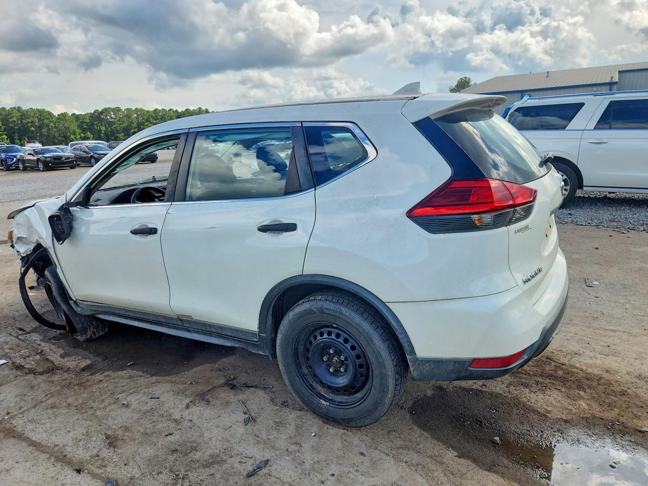 2017 Nissan Rogue S - Image 2