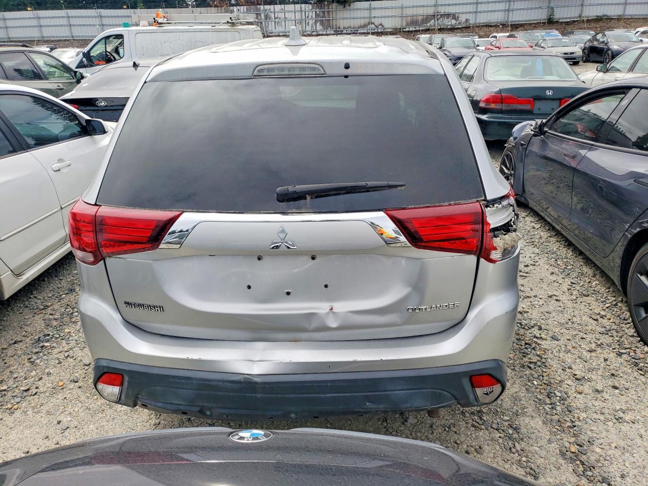 2018 Mitsubishi Outlander Es - Фото 6