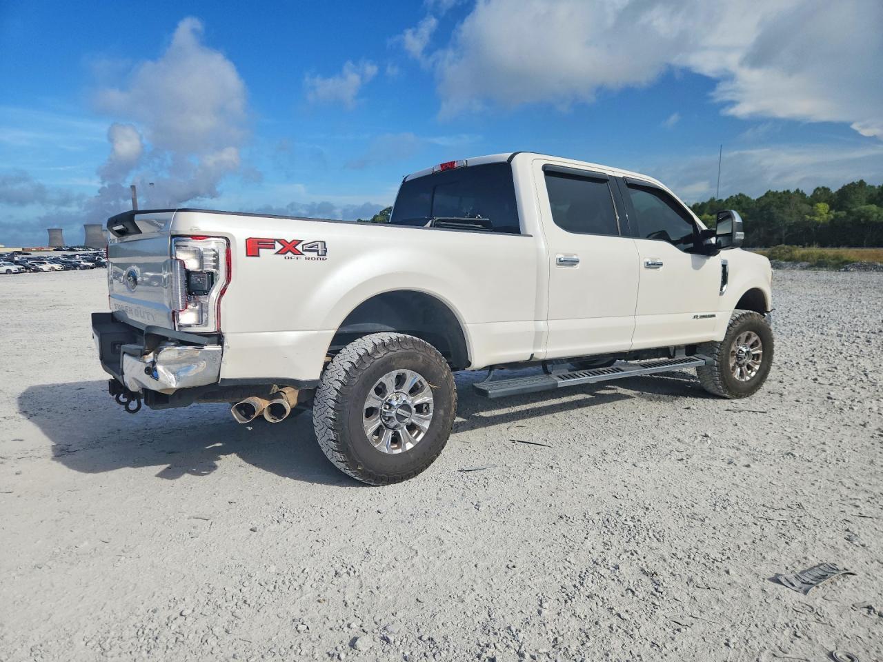 2019 Ford F350 Super Duty - Фото 3