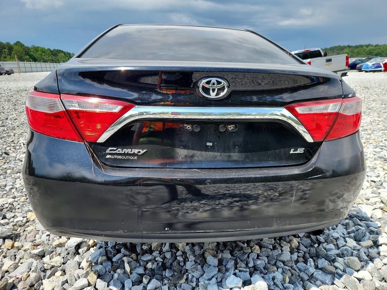 2016 Toyota Camry Le - Фото 6