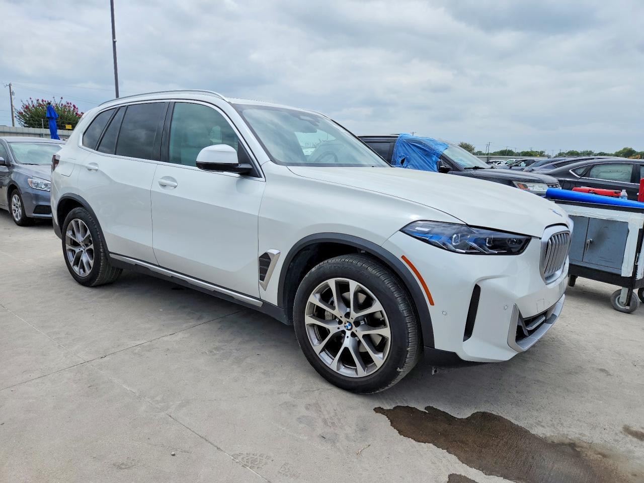 2025 BMW X5 xDrive40I - Фото 4