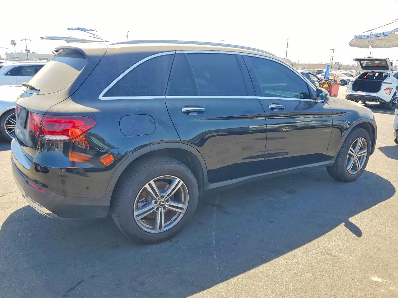 2021 Mercedes-Benz Glc 300 - Фото 3