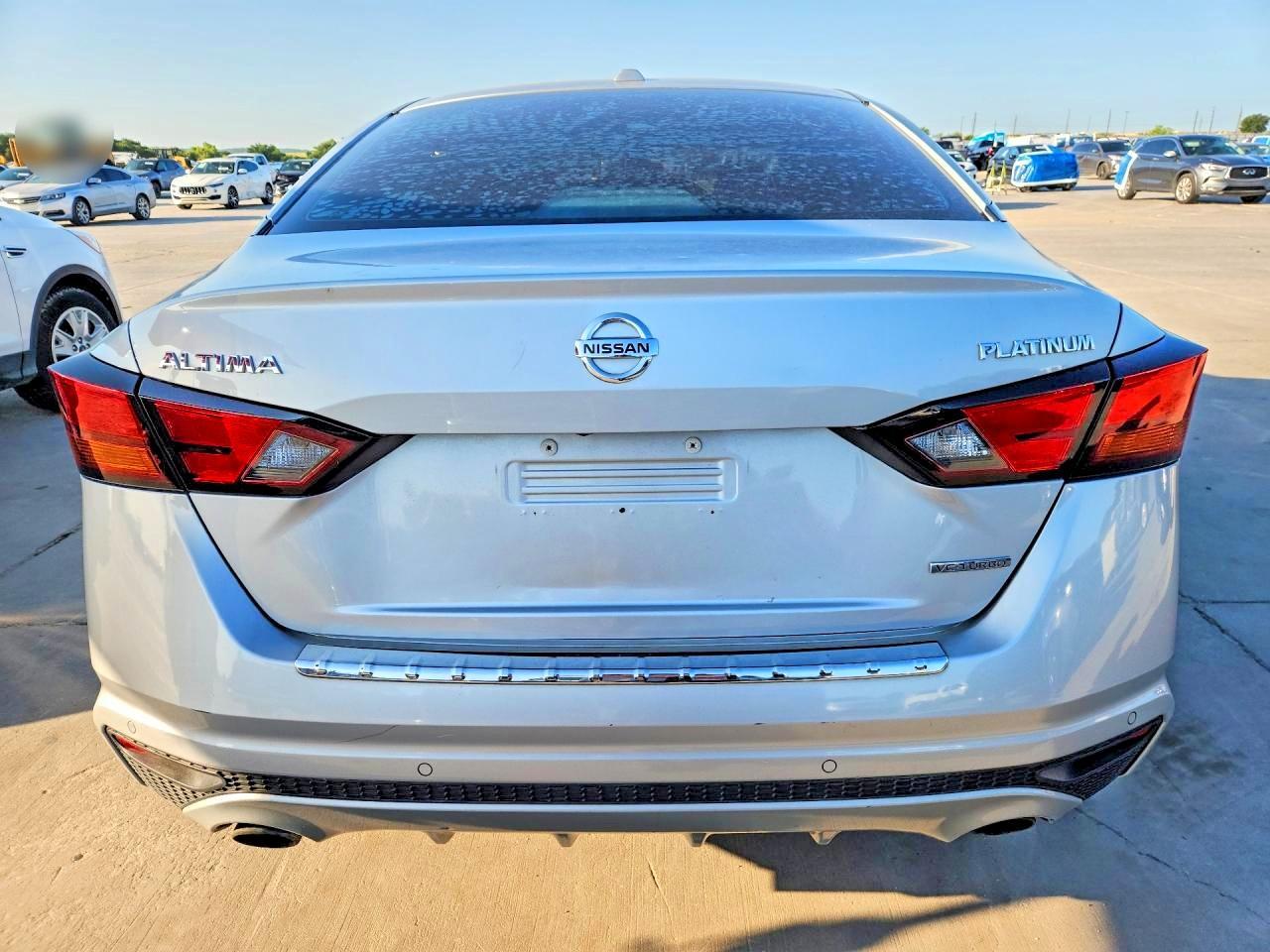 2020 Nissan Altima Platinum - Фото 6