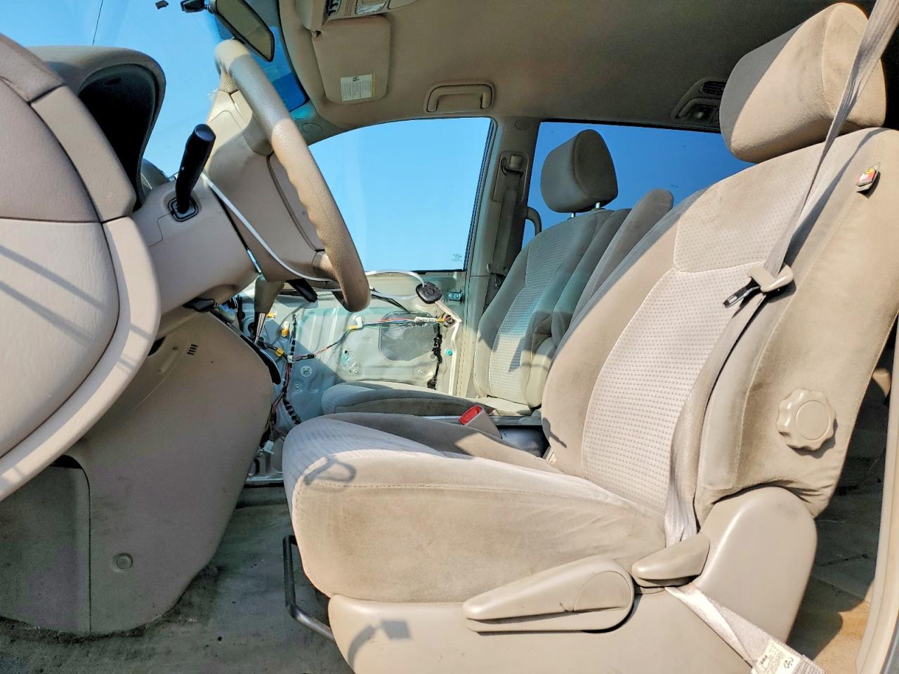 2006 Toyota Sienna Le 7 Passenger - Фото 7