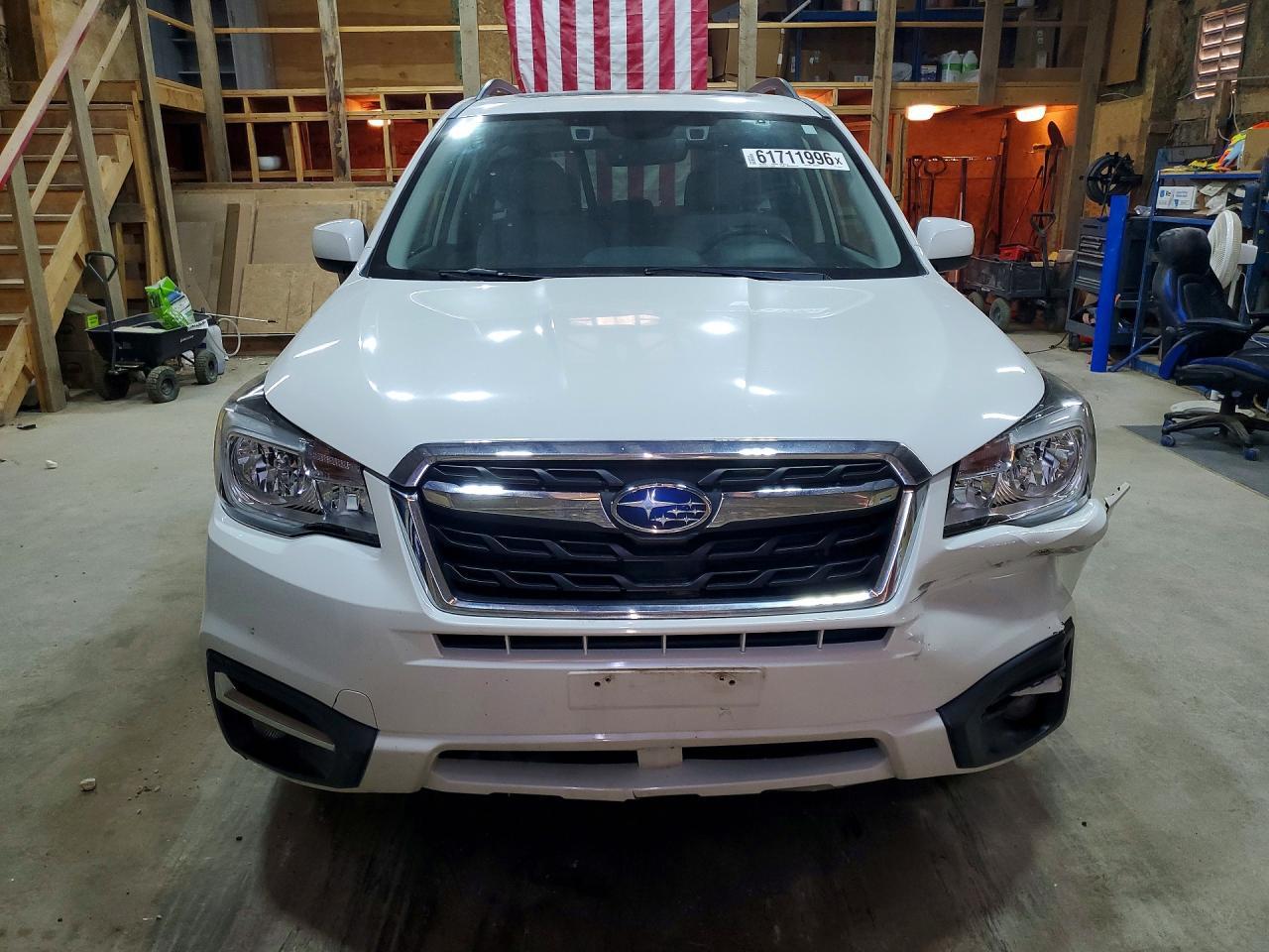2017 Subaru Forester Premium Es - Фото 5
