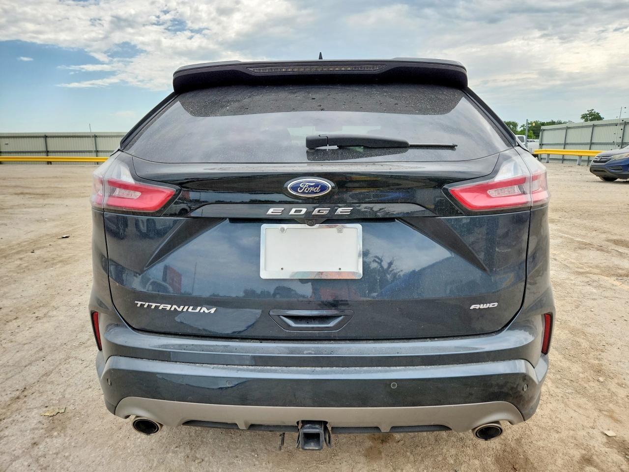 2024 Ford Edge Titanium - Image 6
