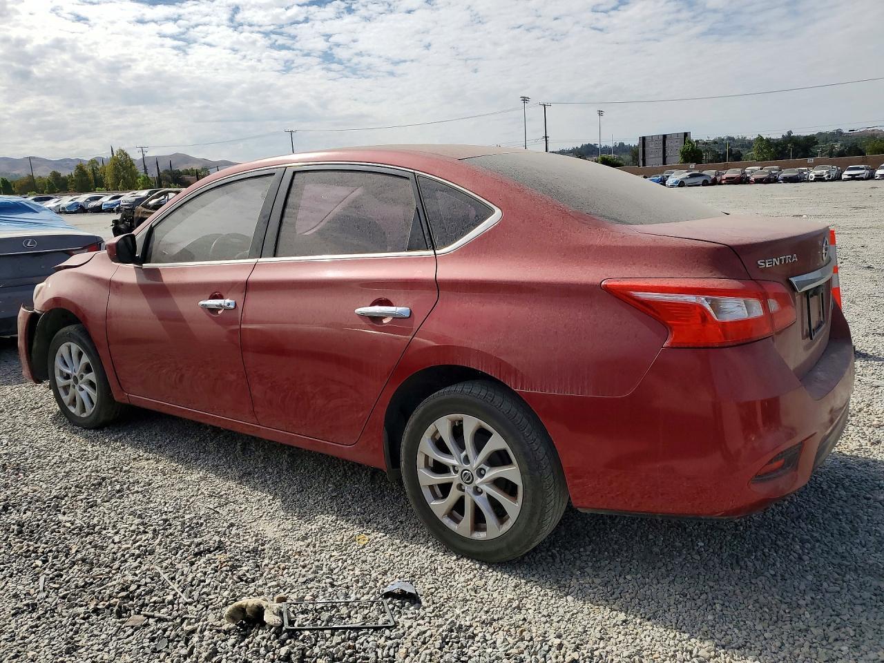 2017 Nissan Sentra - Фото 2