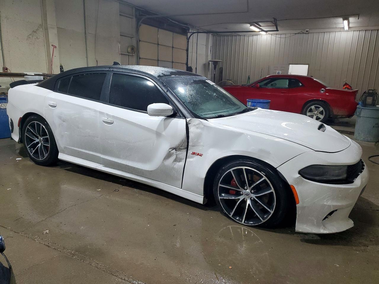 2017 Dodge Charger R/T 392 - Image 4
