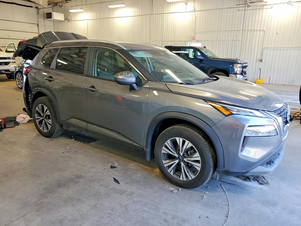 2023 Nissan Rogue Sv - Image 4