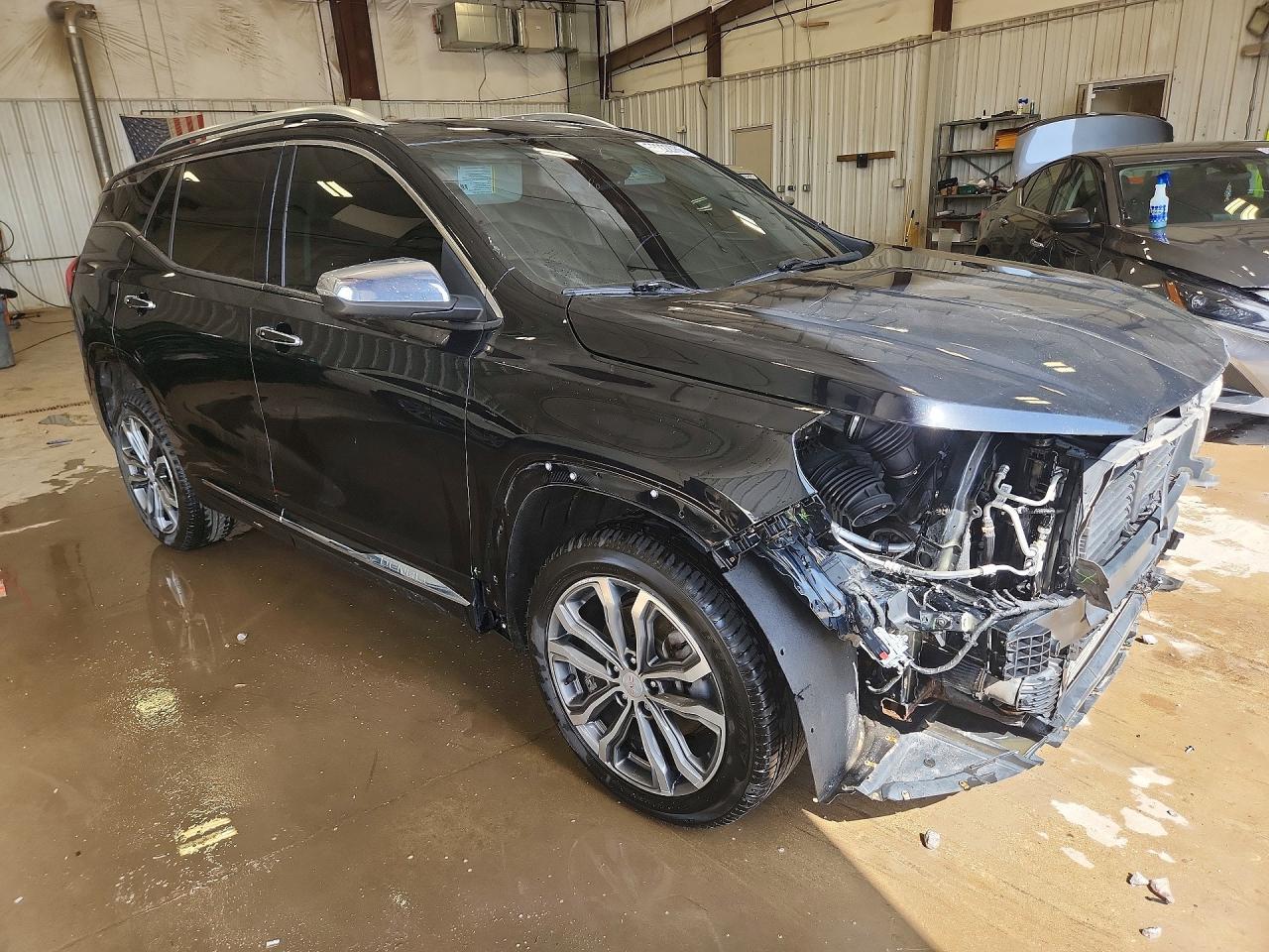 2020 GMC Terrain Denali - Image 4