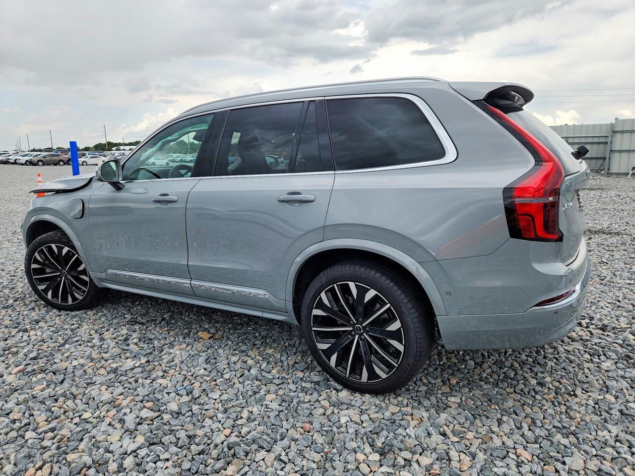 2025 Volvo Xc90 Ultra - Фото 2