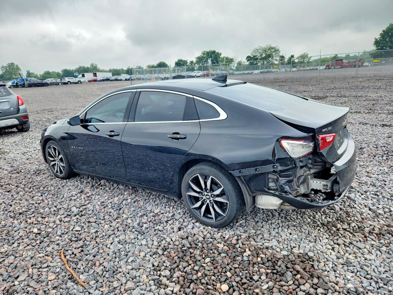 2018 Chevrolet Malibu Lt - Фото 2